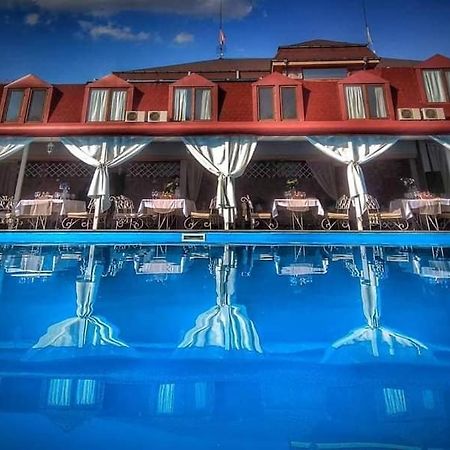 Complex Racic Hotel Voyvodinovo Exterior foto