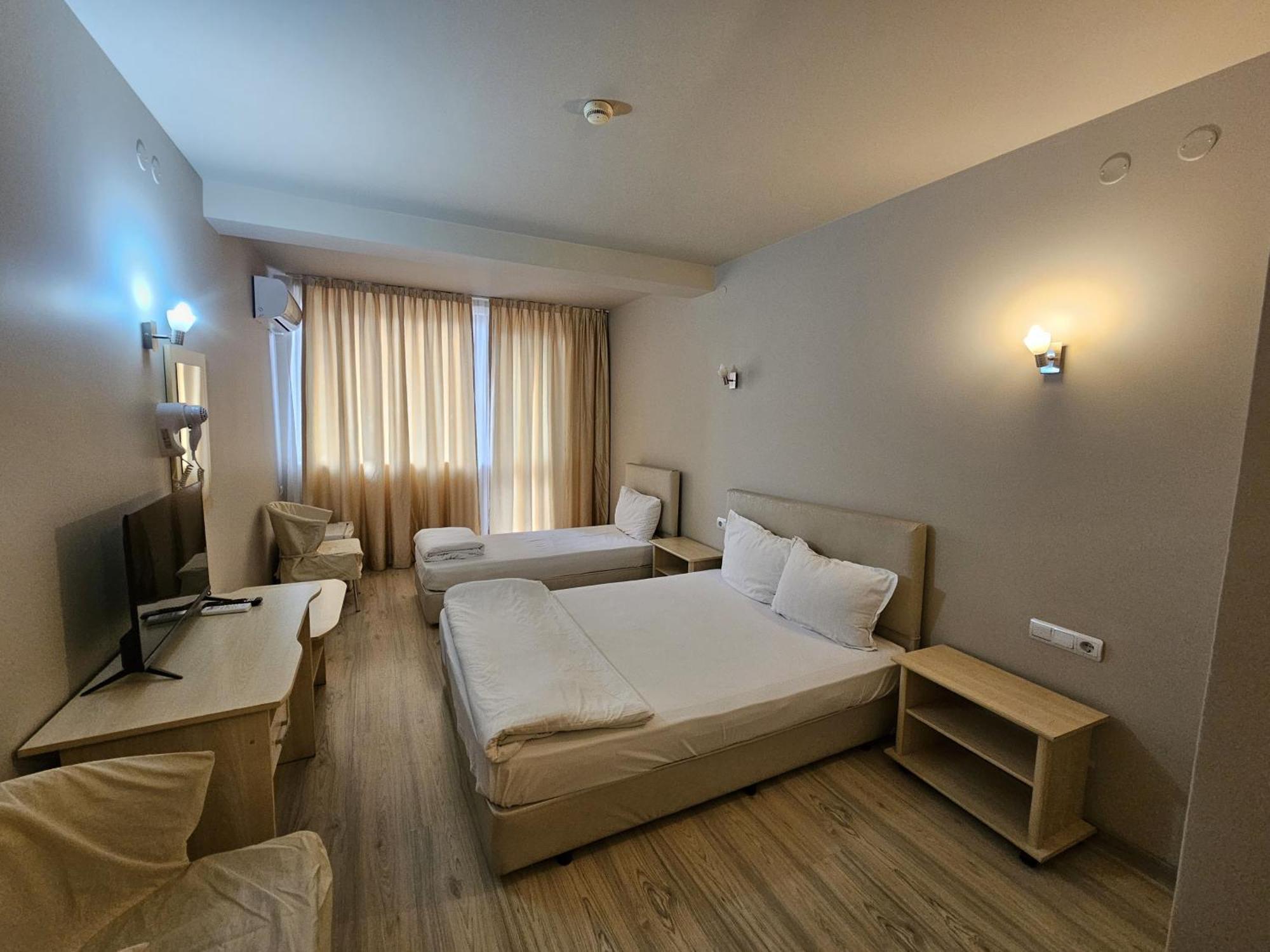 Complex Racic Hotel Voyvodinovo Exterior foto